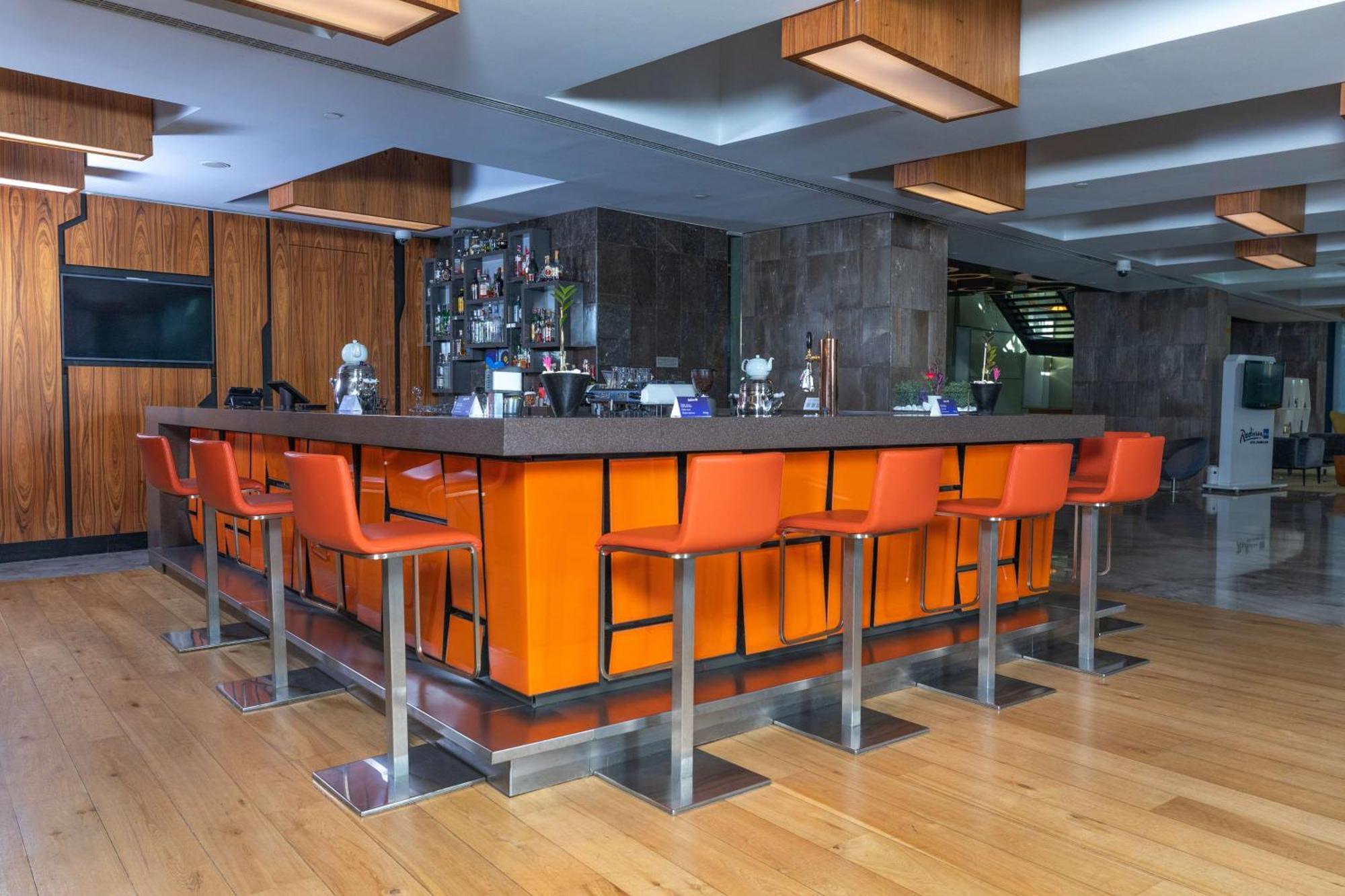Radisson Blu Hotel Istanbul Asia 외부 사진 The bar at the 2012 Olympic Village